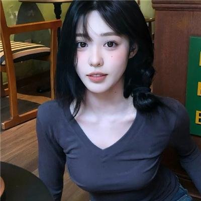 九十岁的美女海报